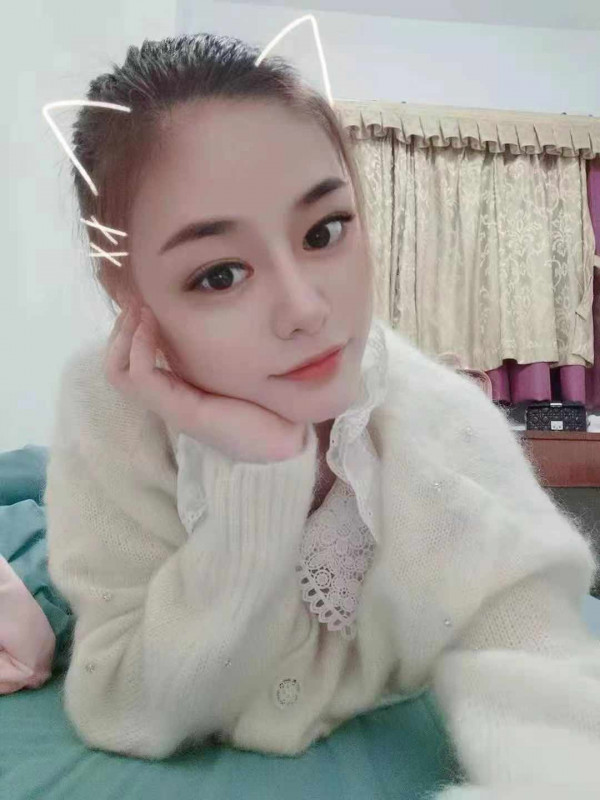 大熊服务系靓妹